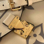 Louis Vuitton Pochette Metis Exclusively Online M45596 Cream